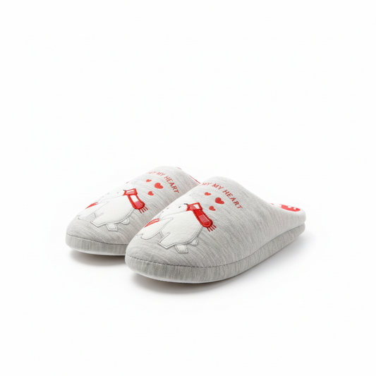 Packshot - White cat slippers